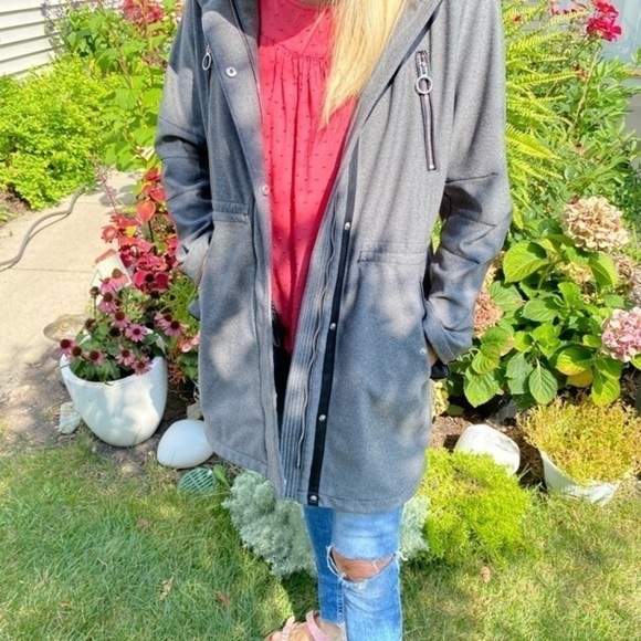 🛍Hp🛍Bcbgenerationhooded Lined Coat - Picture 15 of 15